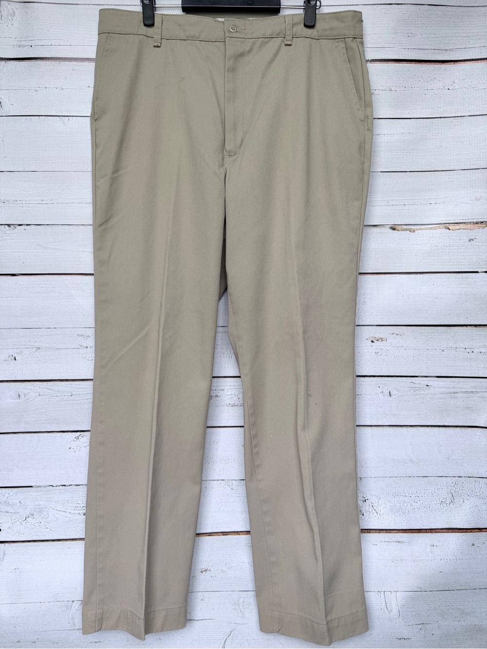 Men's Straight-Fit Chino Pants in Light Khaki